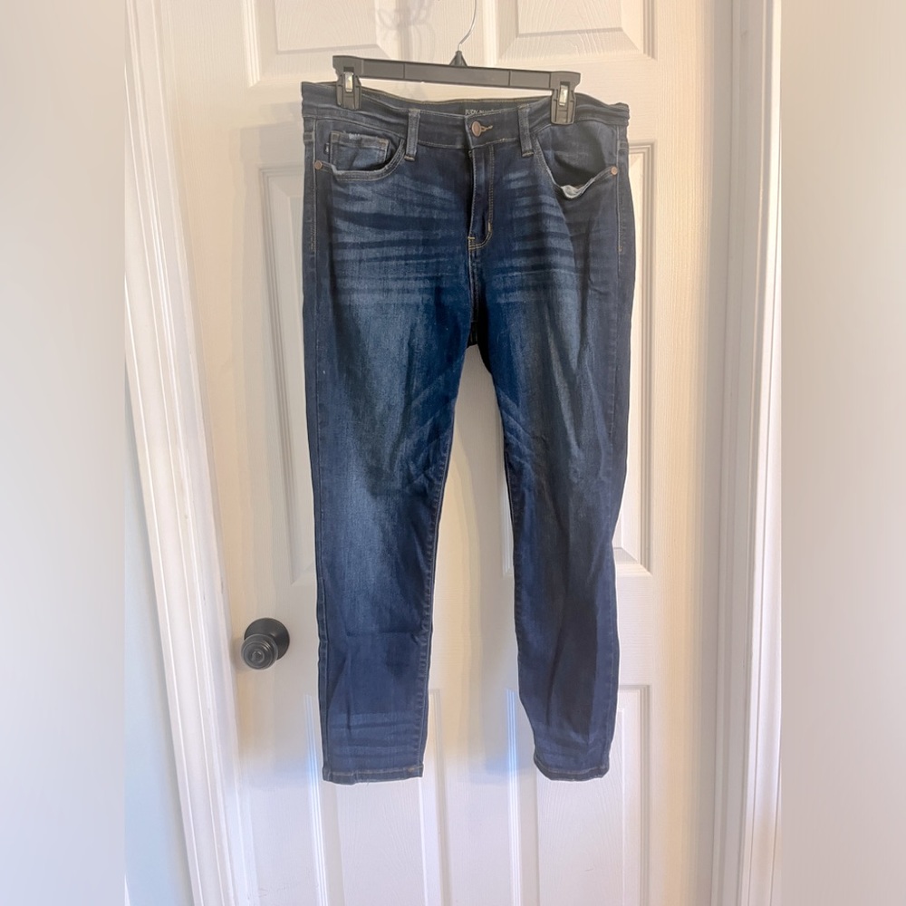 Judy Blue Relaxed Fit Skinny Jean Size 15/32 Plus Size